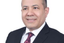 «خارج الخط الأحمر».. عاطف البطل يفتح أبواب الوعي في معرض أبوظبي الدولي للكتاب 2026